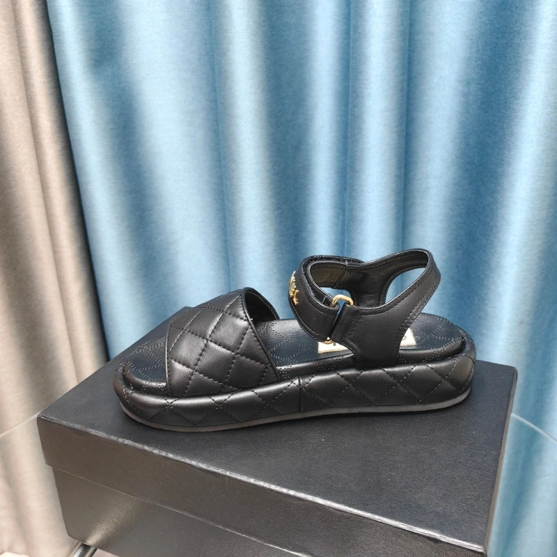 Classic Chxnxl Sandals 128665