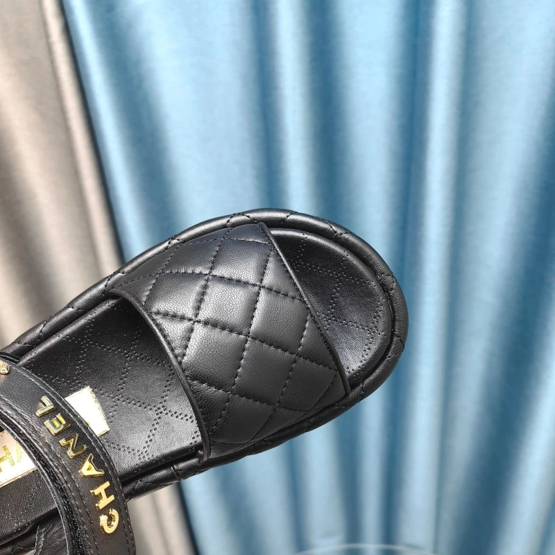 Classic Chxnxl Sandals 128665