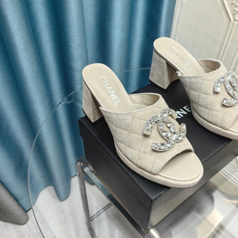SportInspired Chxnxl Slippers 128224