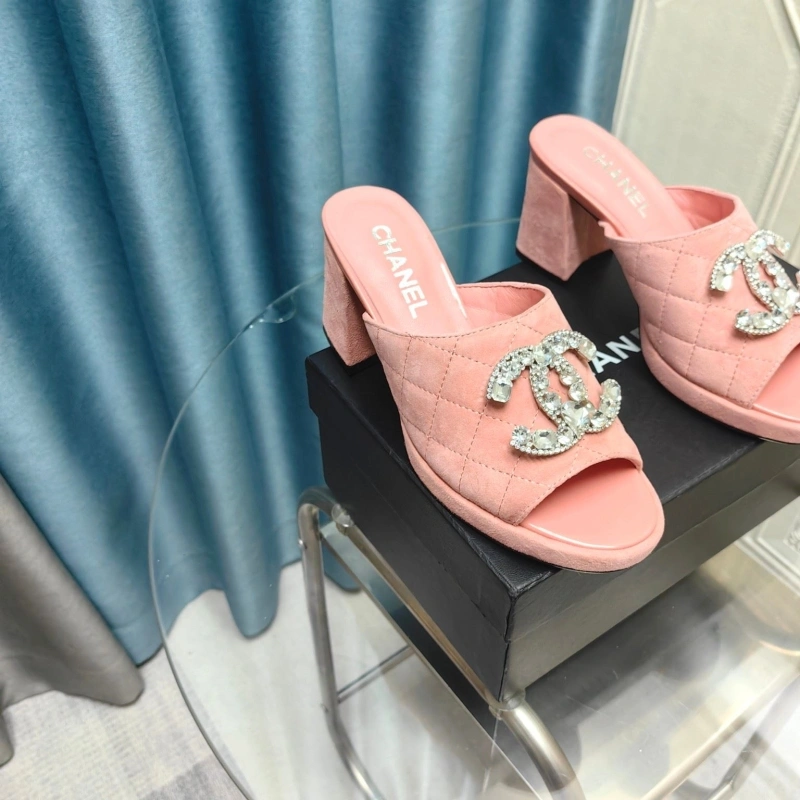 Efficient Chxnxl Slippers 128223