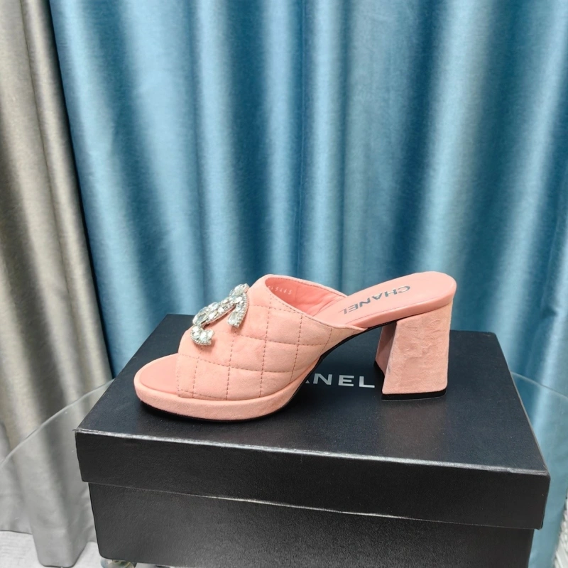 Efficient Chxnxl Slippers 128223