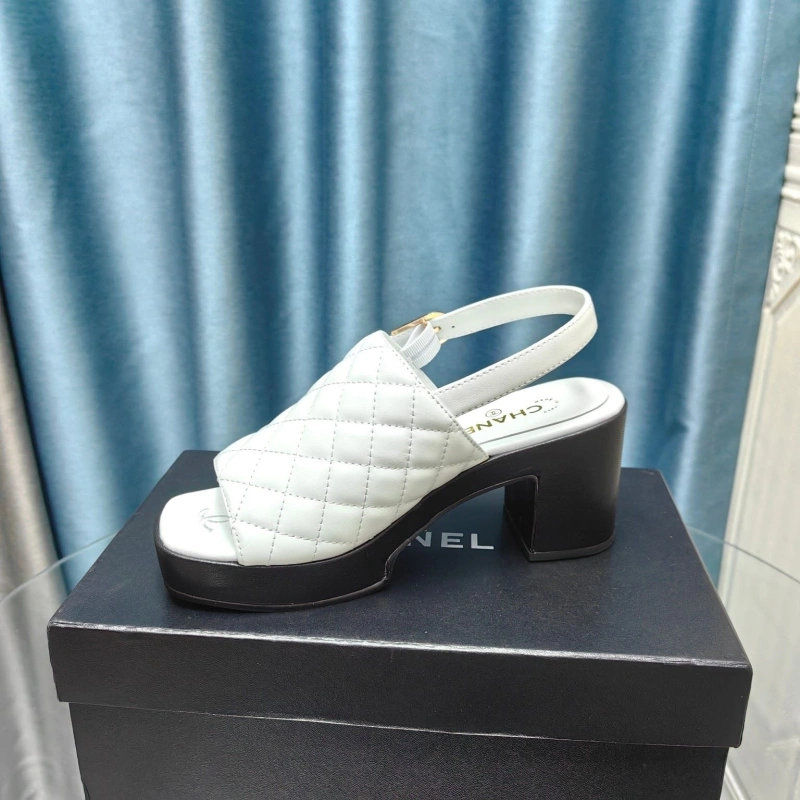 Stylish Chxnxl Sandals 128648