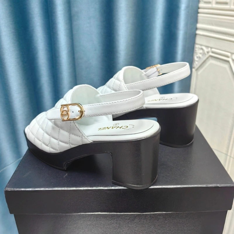 Stylish Chxnxl Sandals 128648