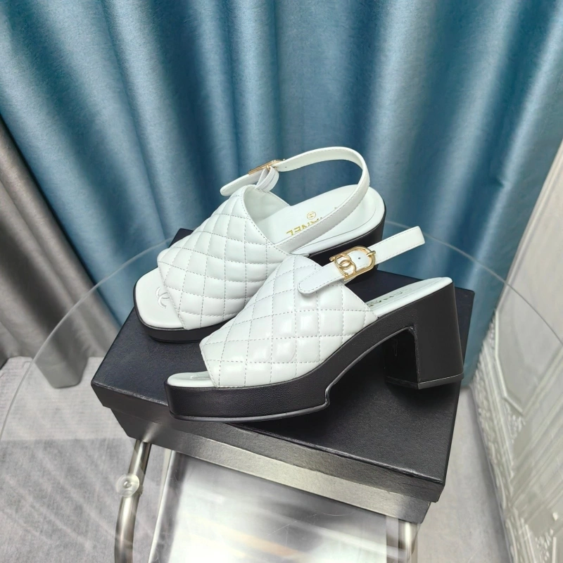 Stylish Chxnxl Sandals 128648