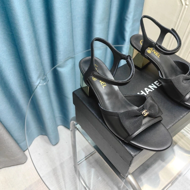 ModernLook Chxnxl Slippers 128211