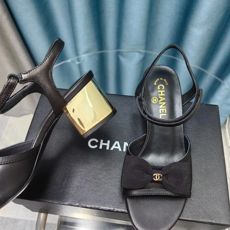 ModernLook Chxnxl Slippers 128211