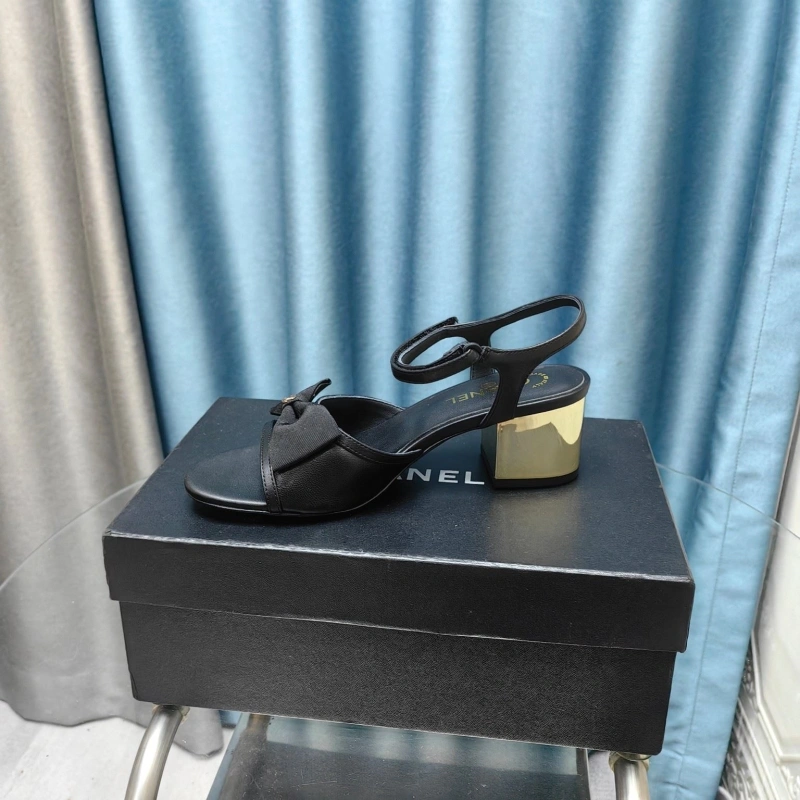 ModernLook Chxnxl Slippers 128211