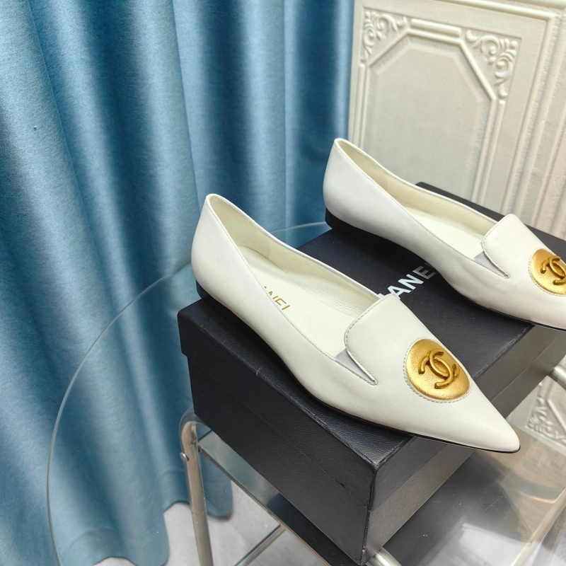 Compact Chxnxl Flat Shoes 129202