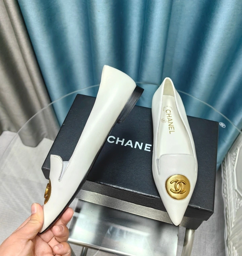 Compact Chxnxl Flat Shoes 129202