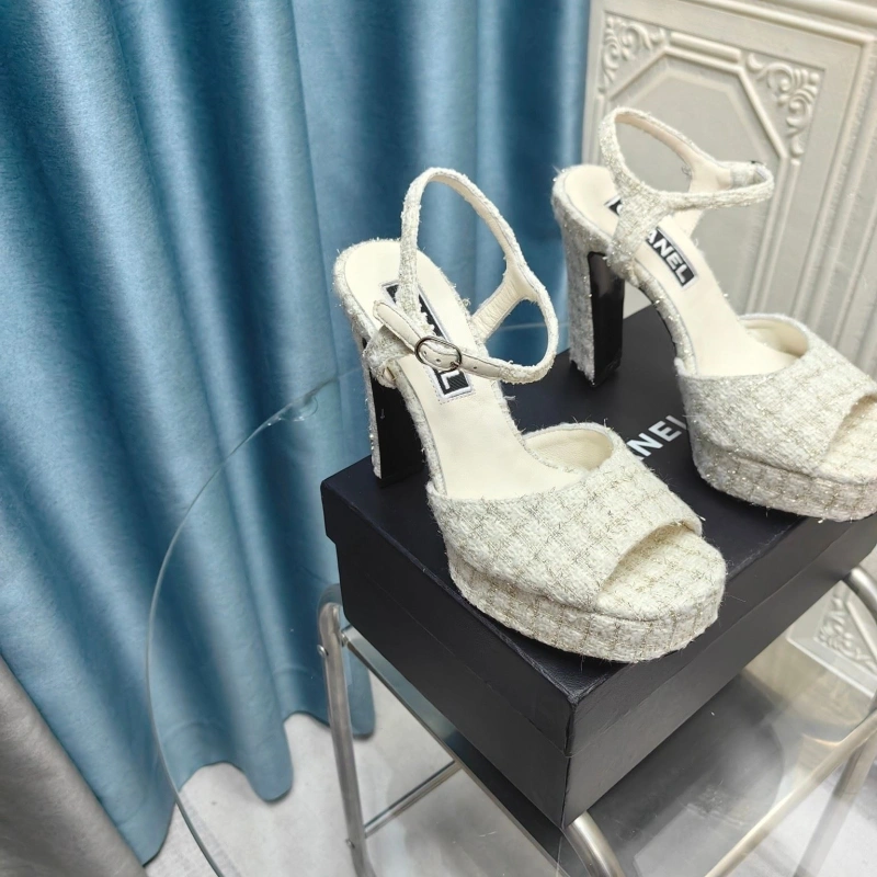 Vibrant Chxnxl Sandals 128639