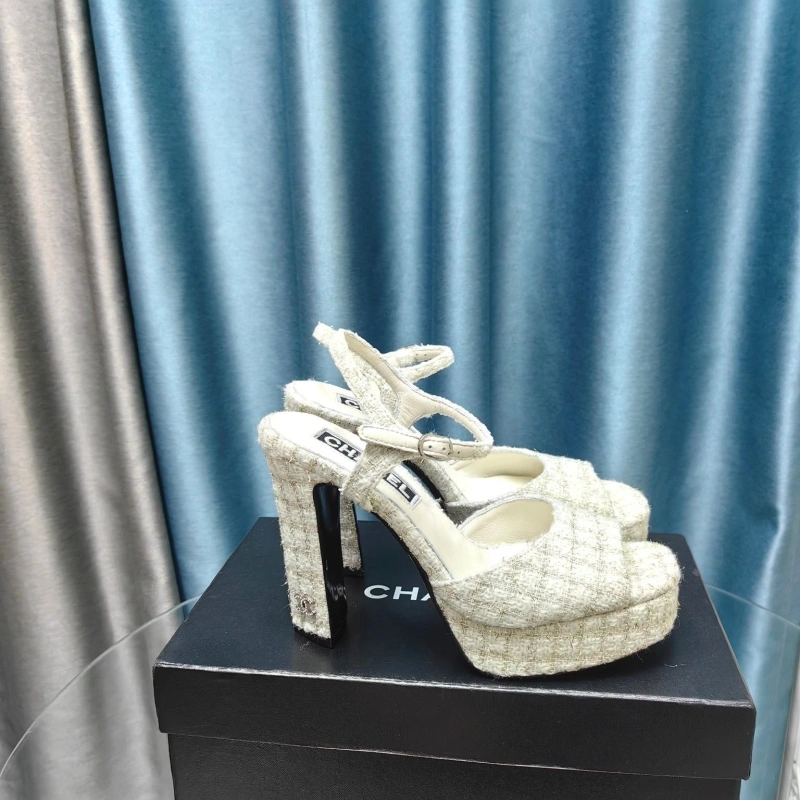 Vibrant Chxnxl Sandals 128639