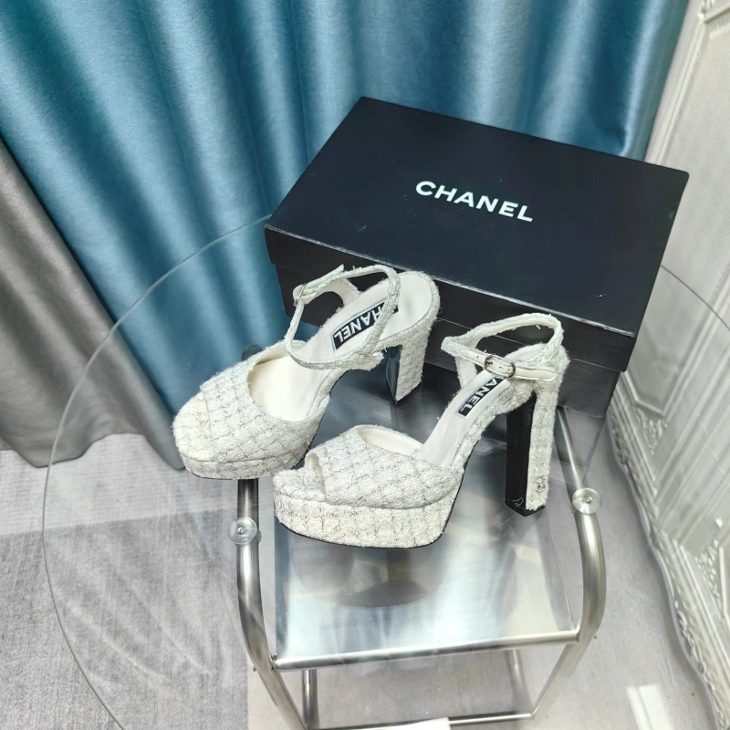 Vibrant Chxnxl Sandals 128639