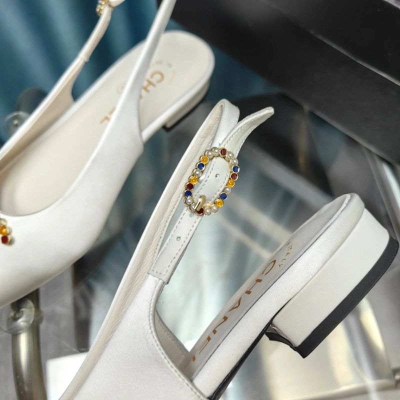 Classic Chxnxl Sandals 128620