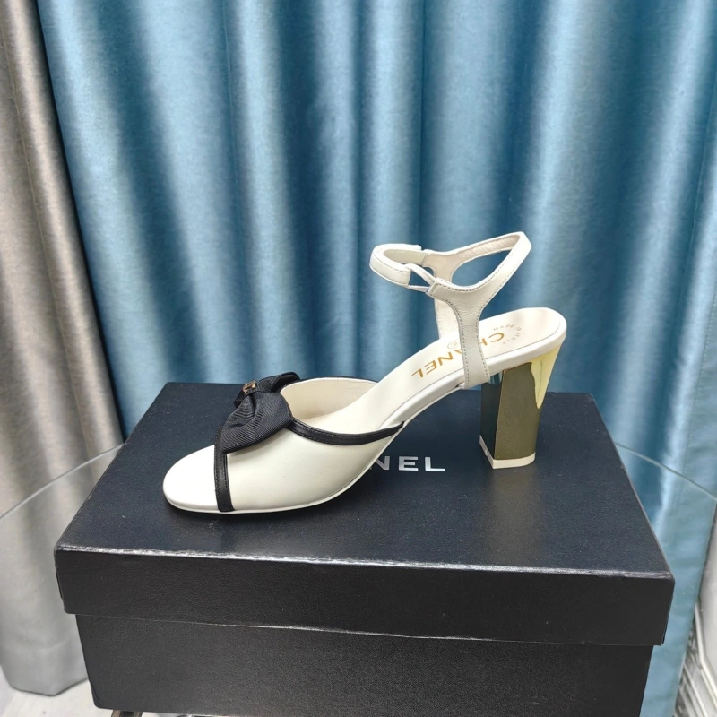 Trendsetting Chxnxl High Heels 129038