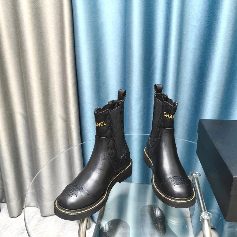Classic Chxnxl Boots 129734