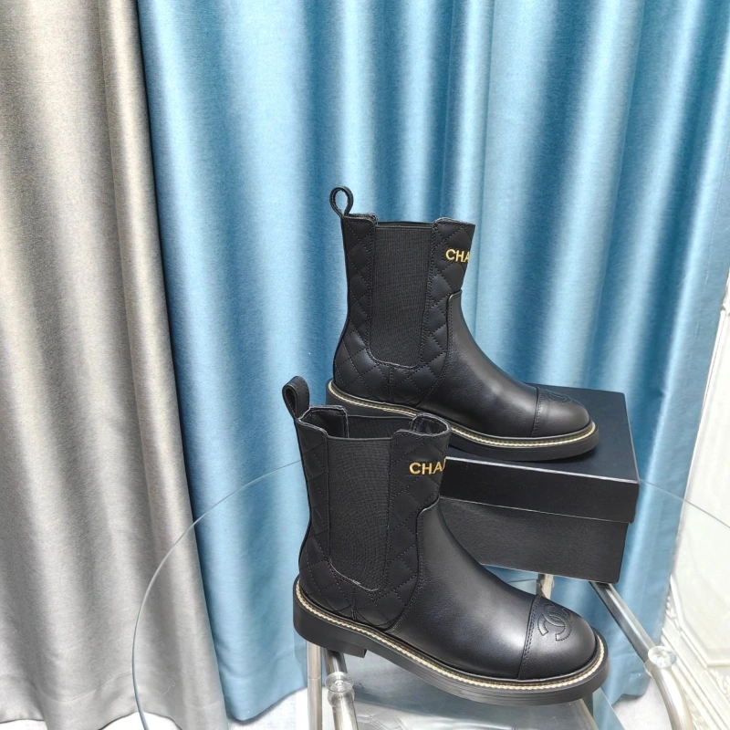Classic Chxnxl Boots 129734
