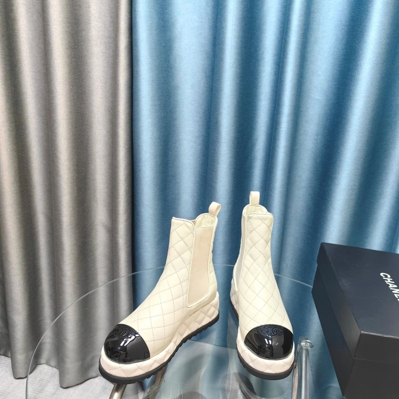 Vibrant Chxnxl Boots 129713