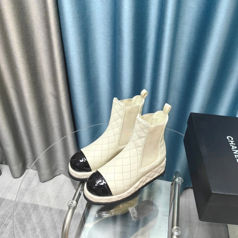 Vibrant Chxnxl Boots 129713