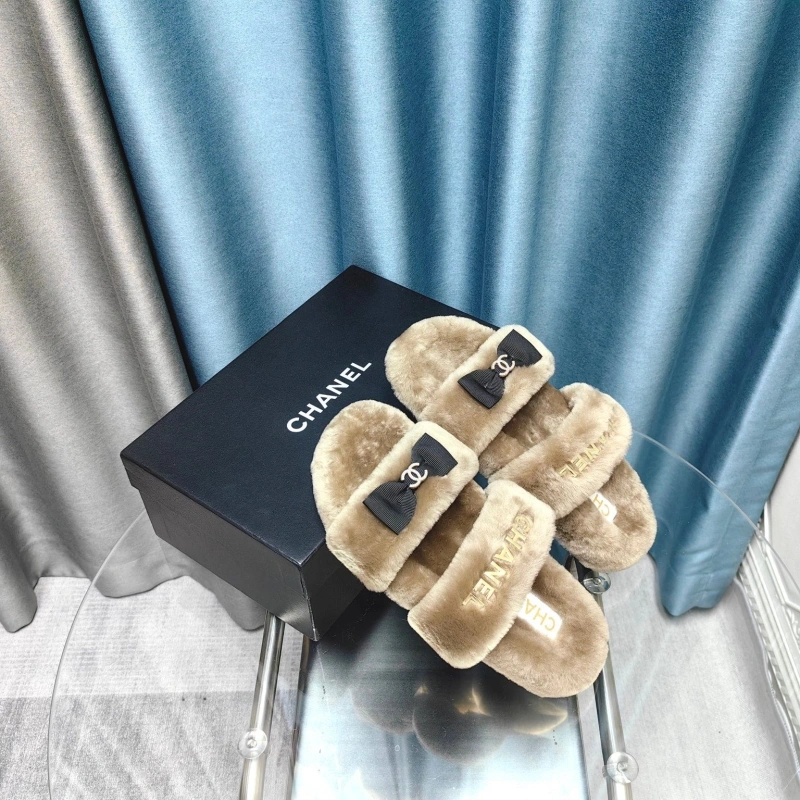 Bold Chxnxl Slippers 128201
