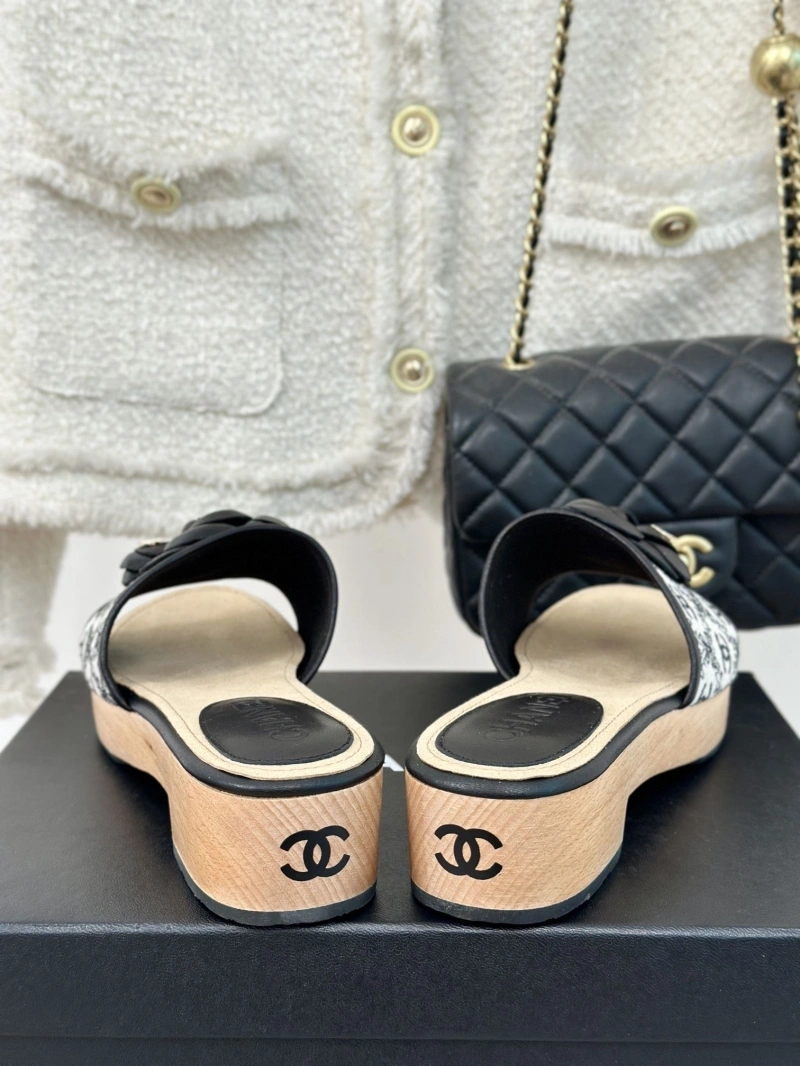 Lightweight Chxnxl Slippers 128193