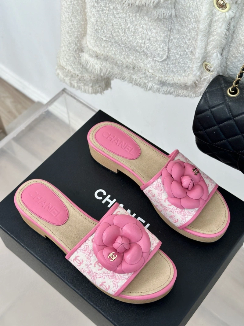Sophisticated Chxnxl Slippers 128189