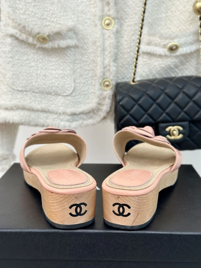 Refined Chxnxl Slippers 128192