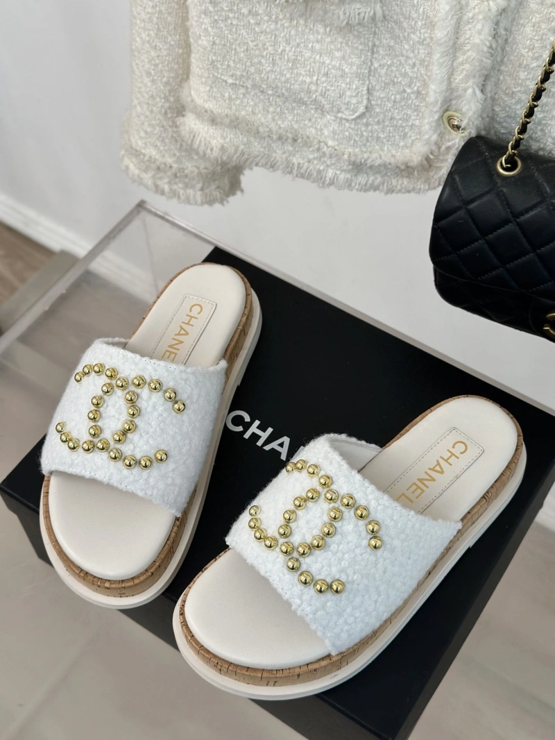 Affordable Chxnxl Slippers 128186