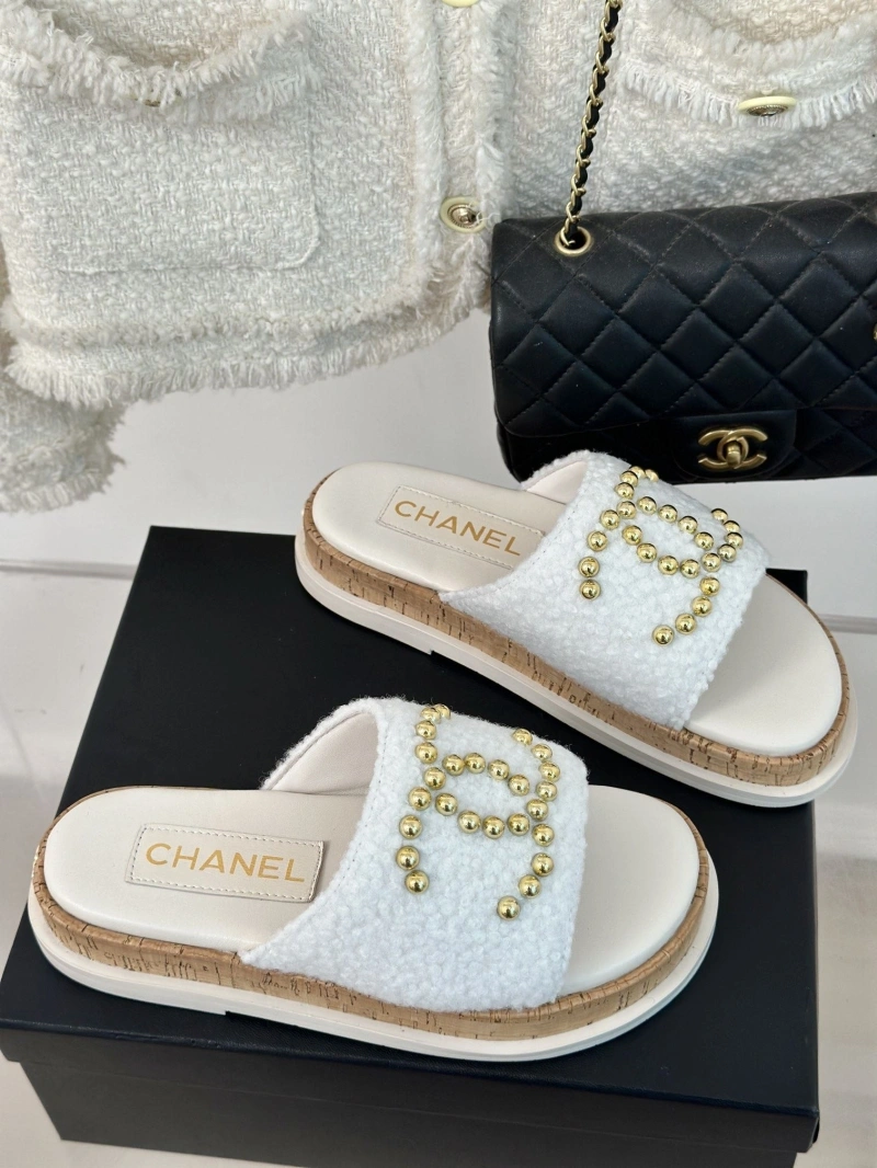 Affordable Chxnxl Slippers 128186