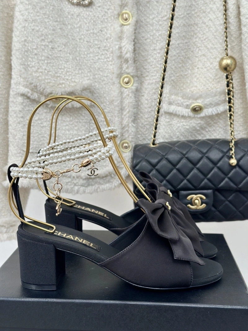 Trendy Chxnxl Sandals 128600