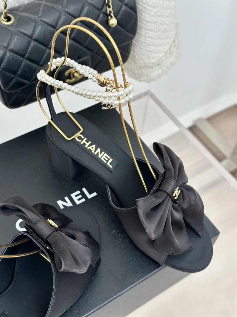 Trendy Chxnxl Sandals 128600