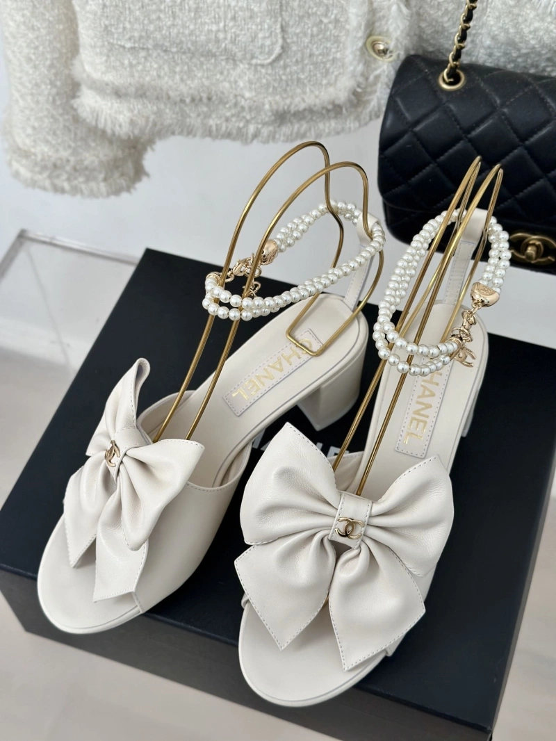 WellDesigned Chxnxl Sandals 128606
