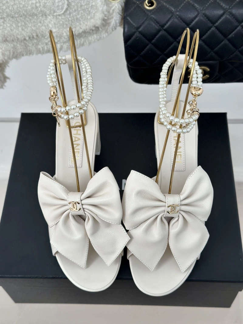 WellDesigned Chxnxl Sandals 128606