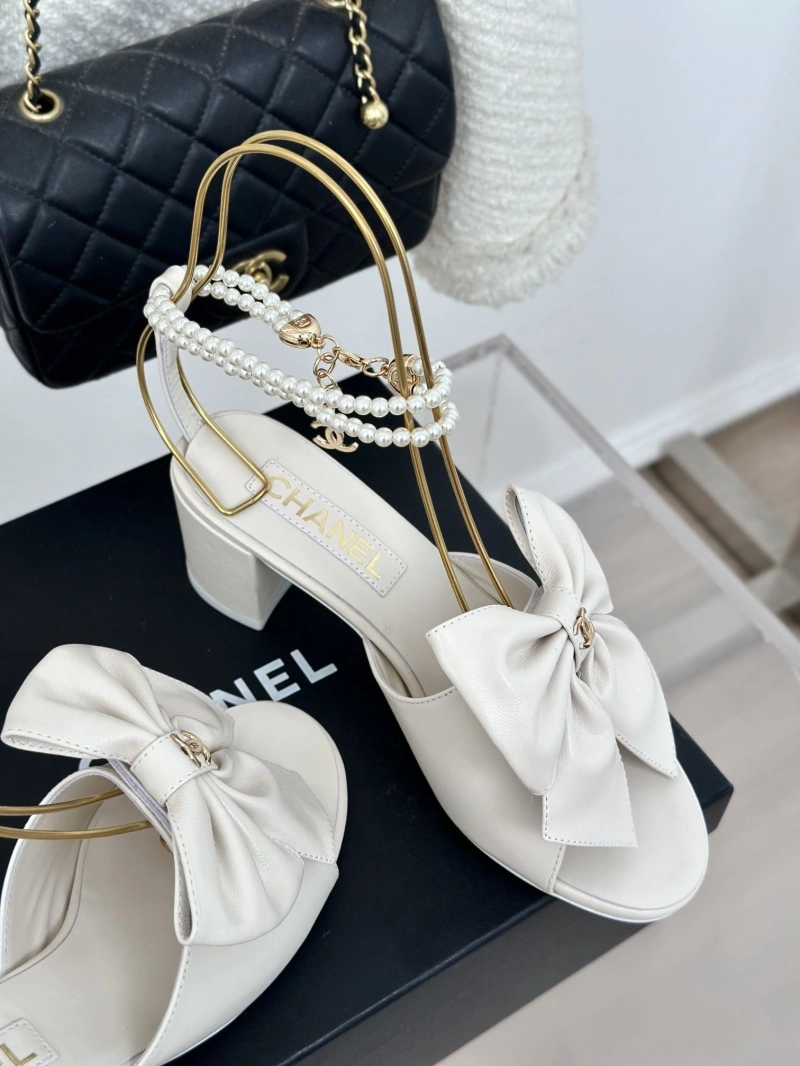 WellDesigned Chxnxl Sandals 128606