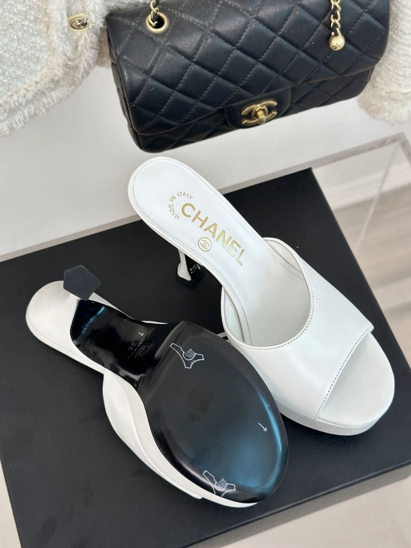 Cozy Chxnxl Slippers 128180