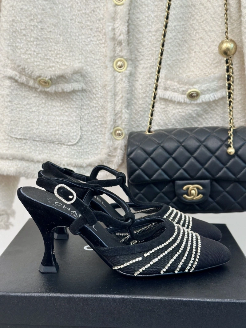 Resilient Chxnxl Sandals 128595