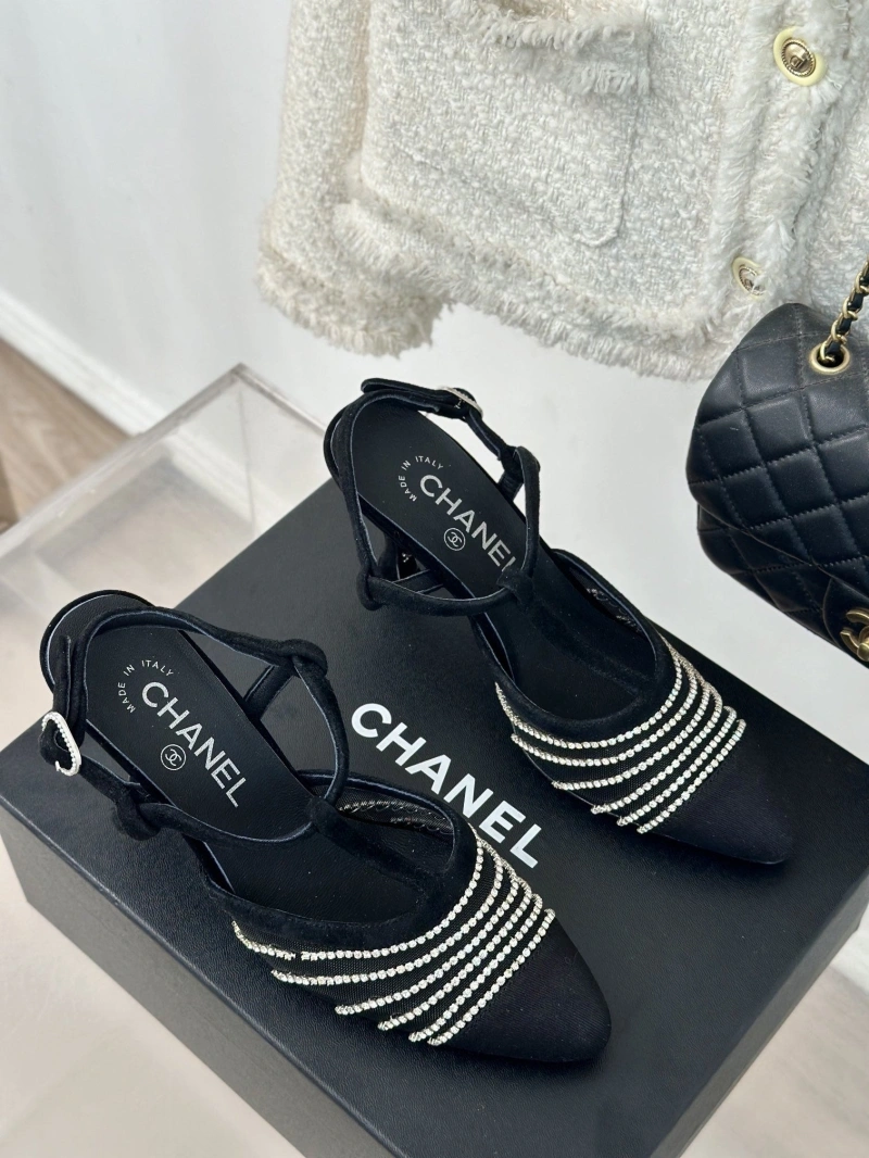 Resilient Chxnxl Sandals 128595