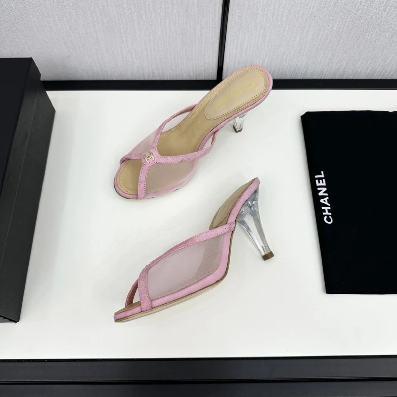 Unique Chxnxl Slippers 128171
