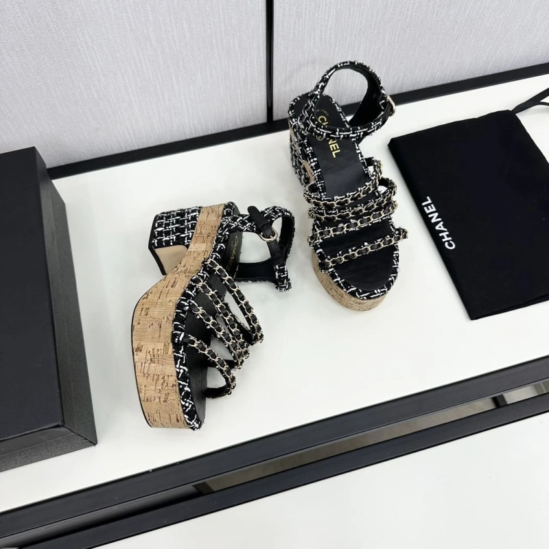 DailyWear Chxnxl Sandals 128584