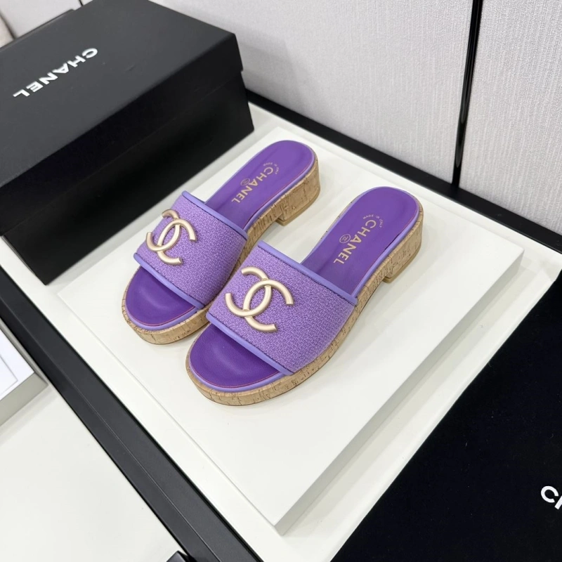 HighQuality Chxnxl Slippers 128172