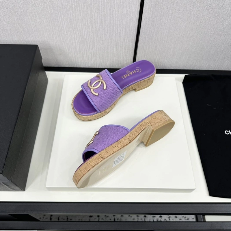 HighQuality Chxnxl Slippers 128172