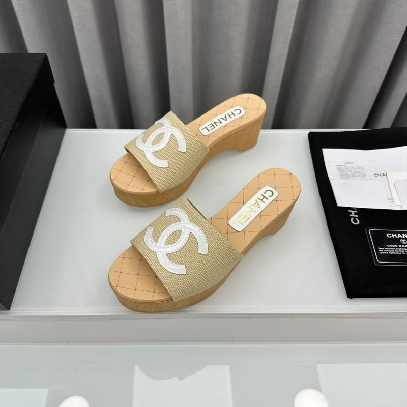 ModernLook Chxnxl Slippers 128149