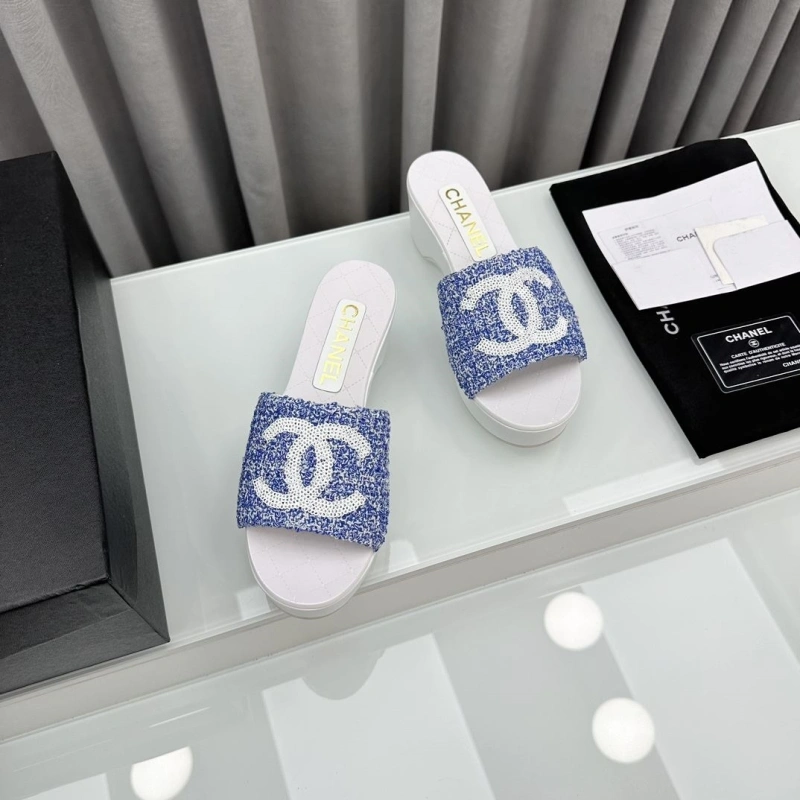 Durable Chxnxl Slippers 128158