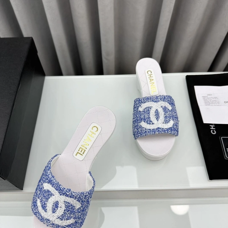 Durable Chxnxl Slippers 128158