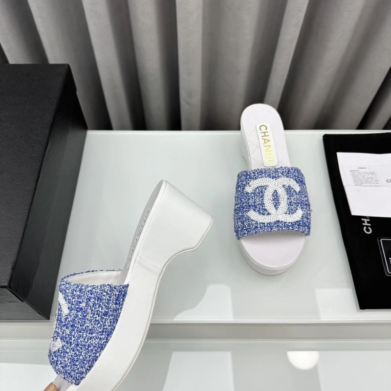 Durable Chxnxl Slippers 128158