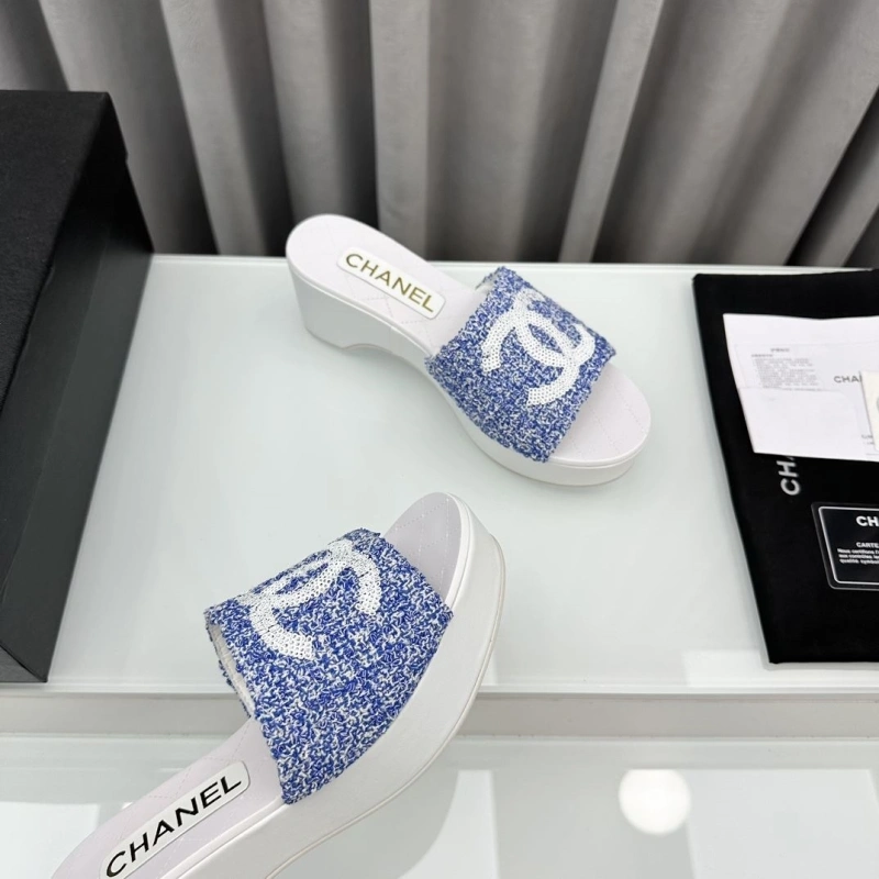 Durable Chxnxl Slippers 128158