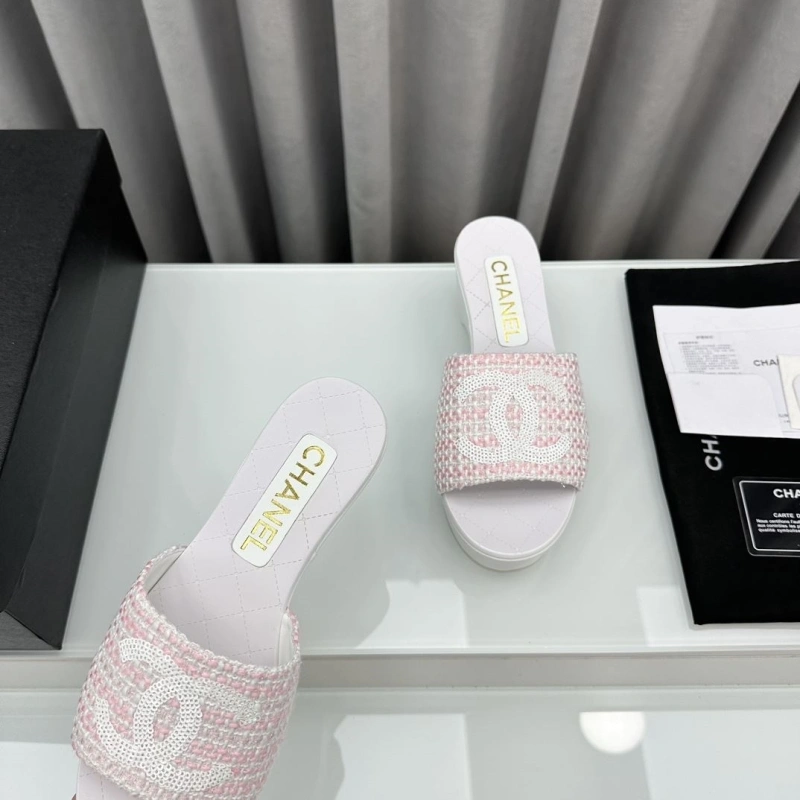 Refined Chxnxl Slippers 128159