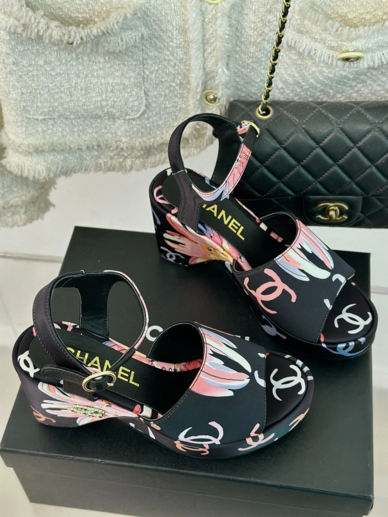 Bright Chxnxl Sandals 128577