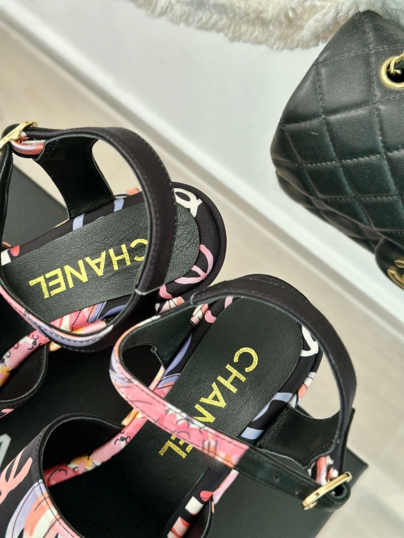 Bright Chxnxl Sandals 128577