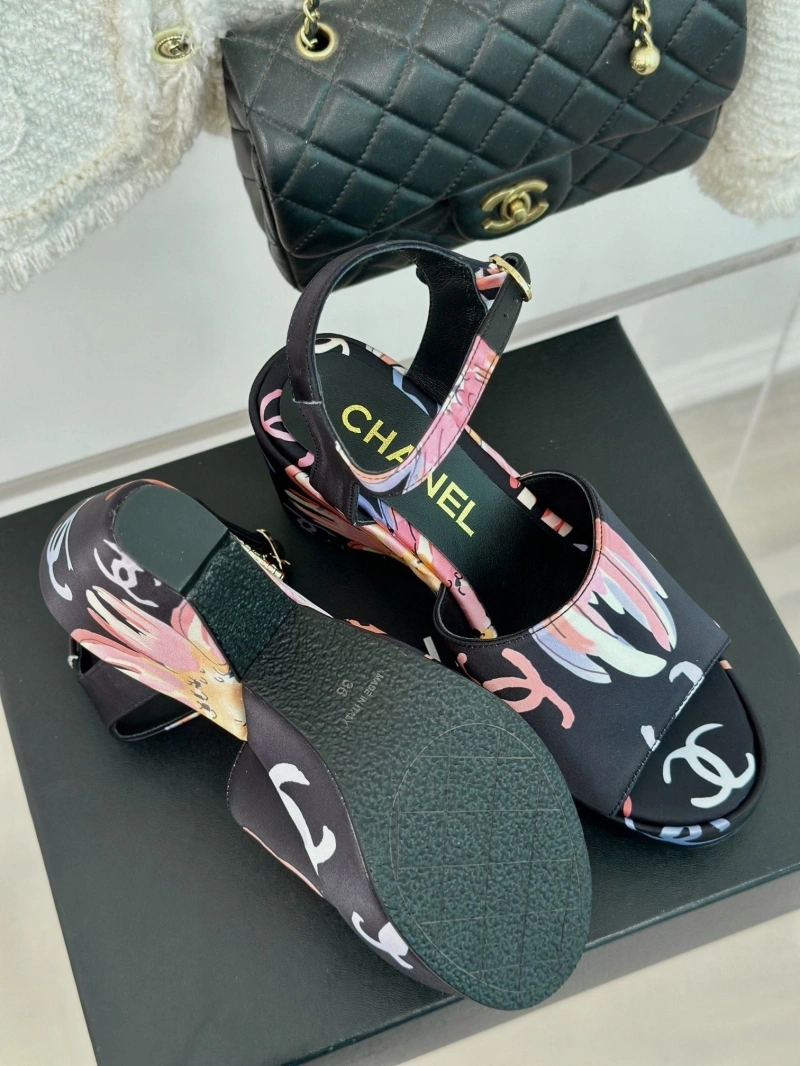 Bright Chxnxl Sandals 128577