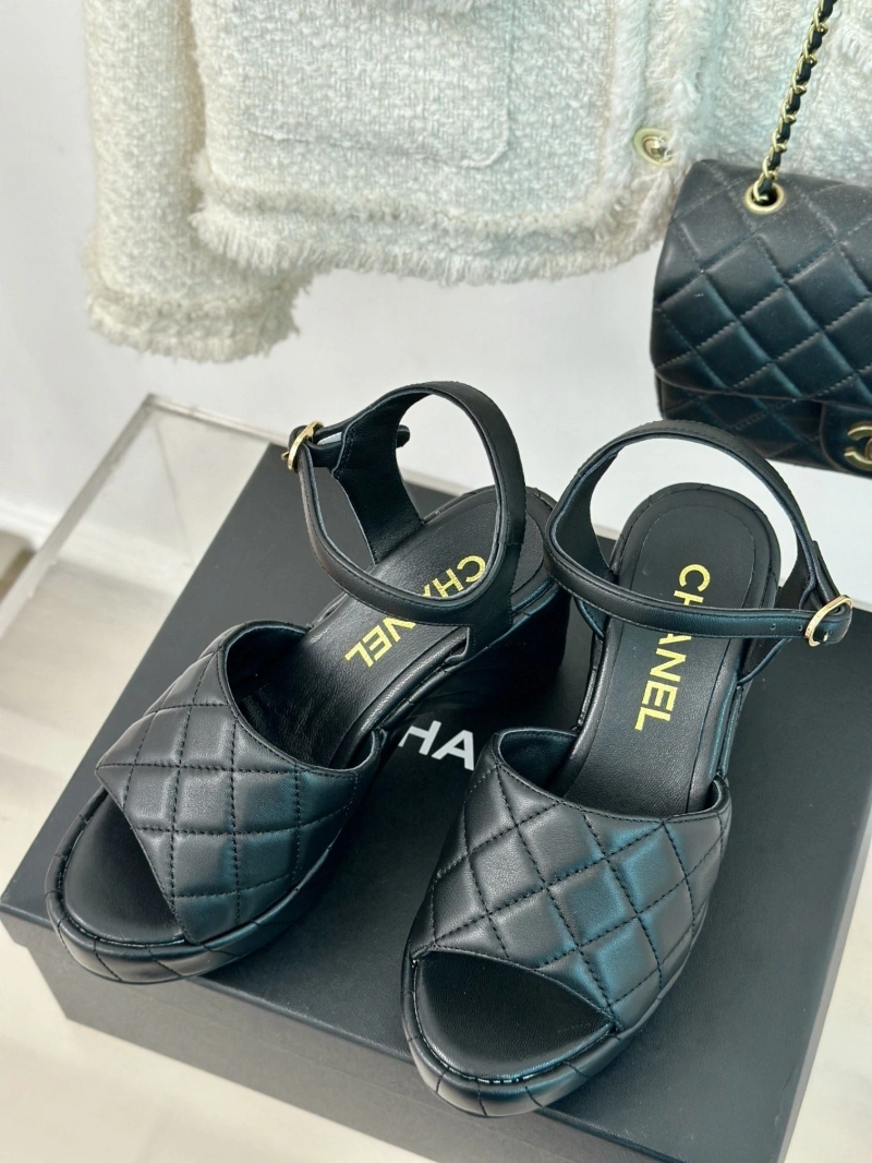 Sophisticated Chxnxl Sandals 128564